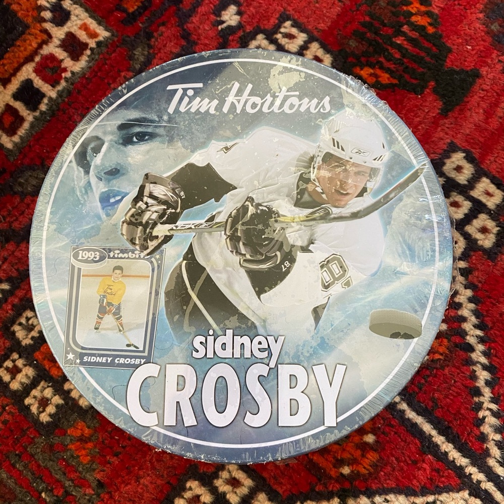 Tim Hortons Sidney Crosby 100 Pc Puzzle in Tin Factory Sealed